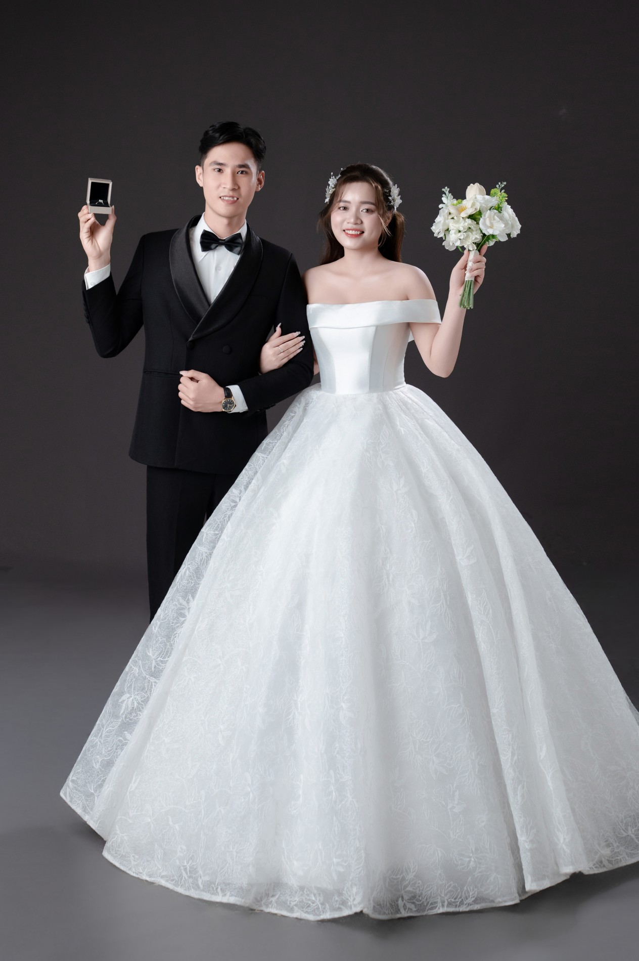 GIÁP VĂN LỘC-NGUYỄN THỊ PHƯƠNG THẢO